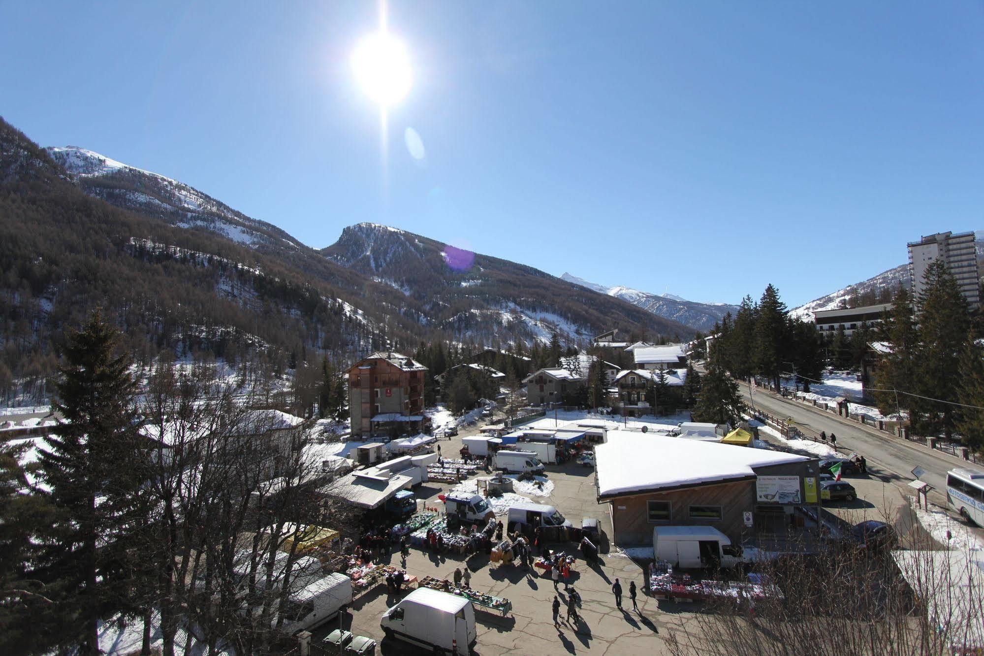 Residence Albergian Pragelato Exterior photo